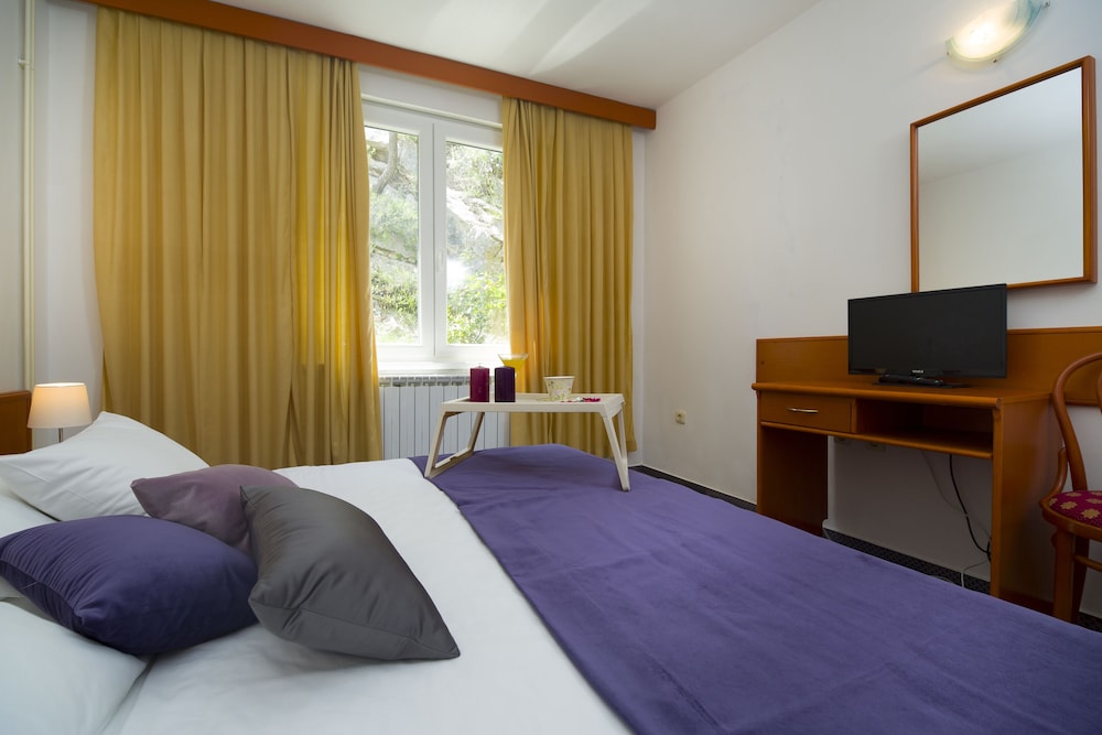 Family Room, 2 Bedrooms, Balcony, Sea View photo 3