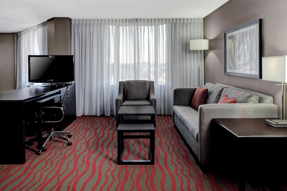 Room, 2 Queen Beds - Photo 5