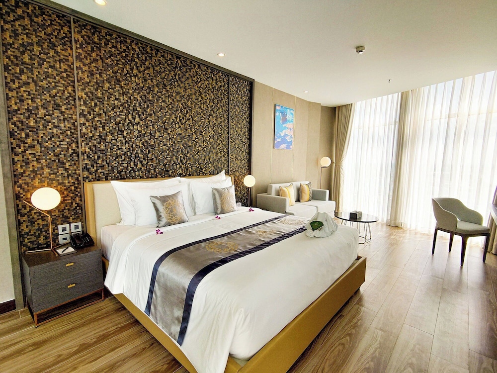 Elite Suite Room - Photo 4