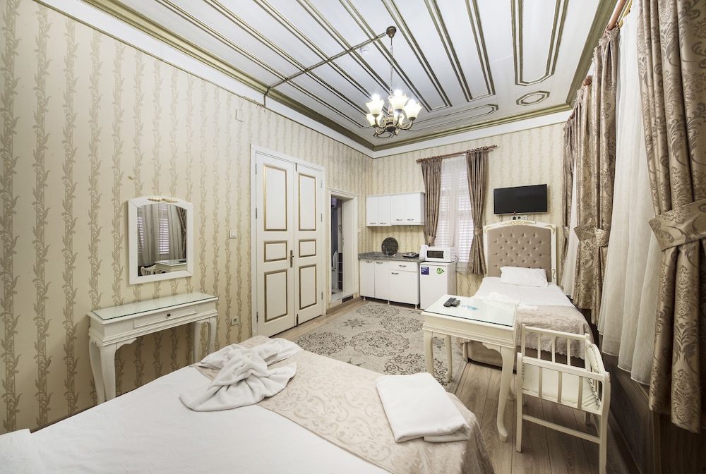 Deluxe Suite, 1 Bedroom, Kitchen photo 3