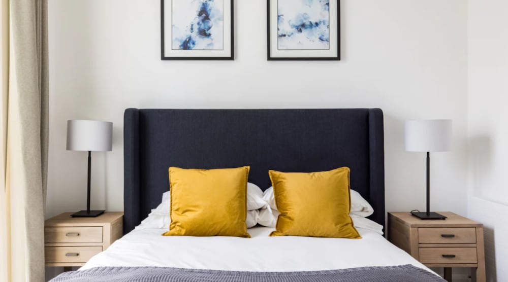 One Bedroom Apartment Sleeps 4 - Balcony