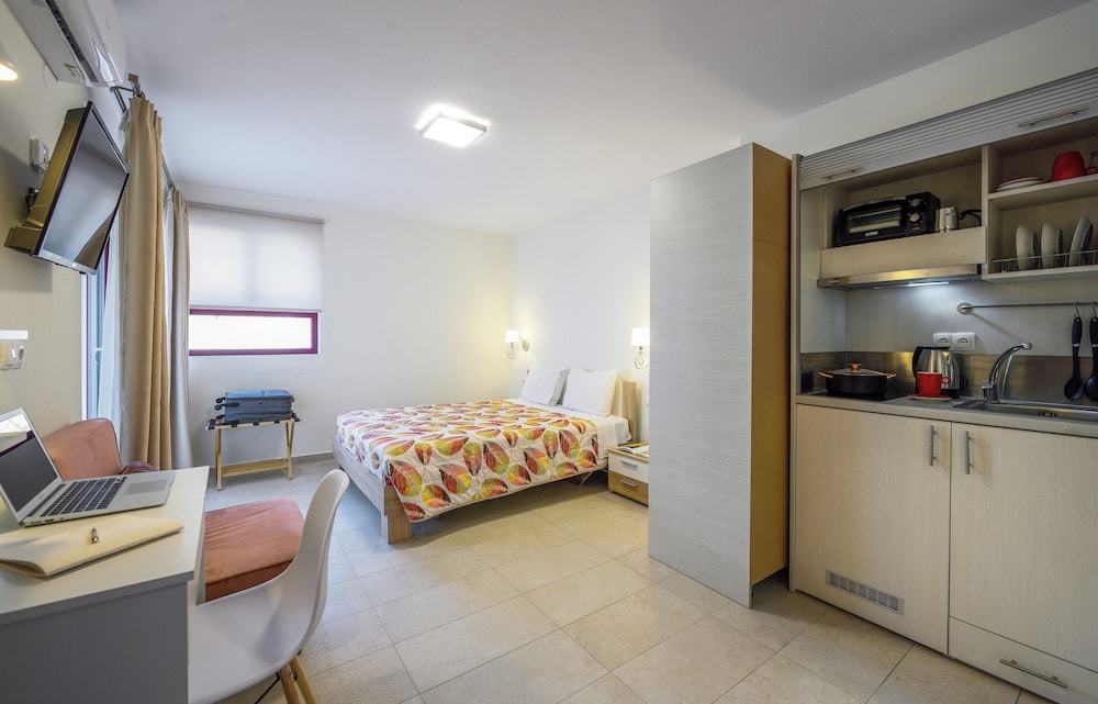 Economy Double Room, Balcony, Courtyard View