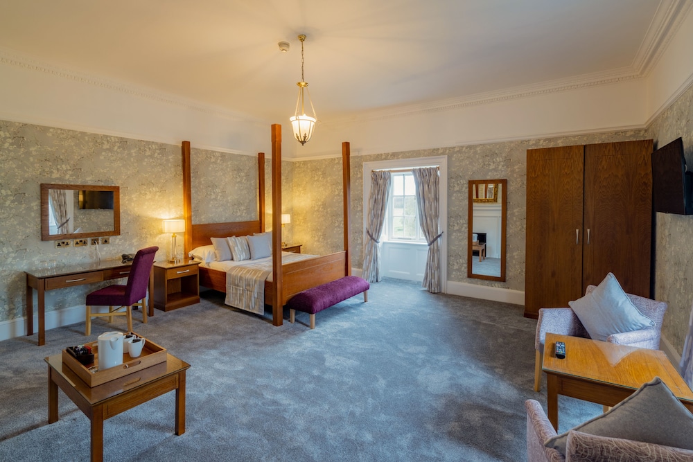 Executive Room (Four Poster) photo 1