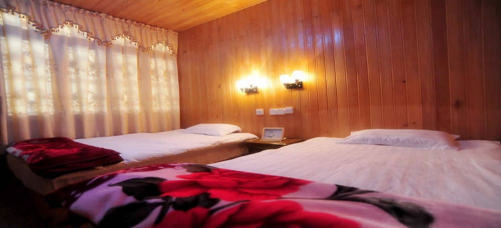 Economy Twin Room, Multiple Bedrooms photo 2