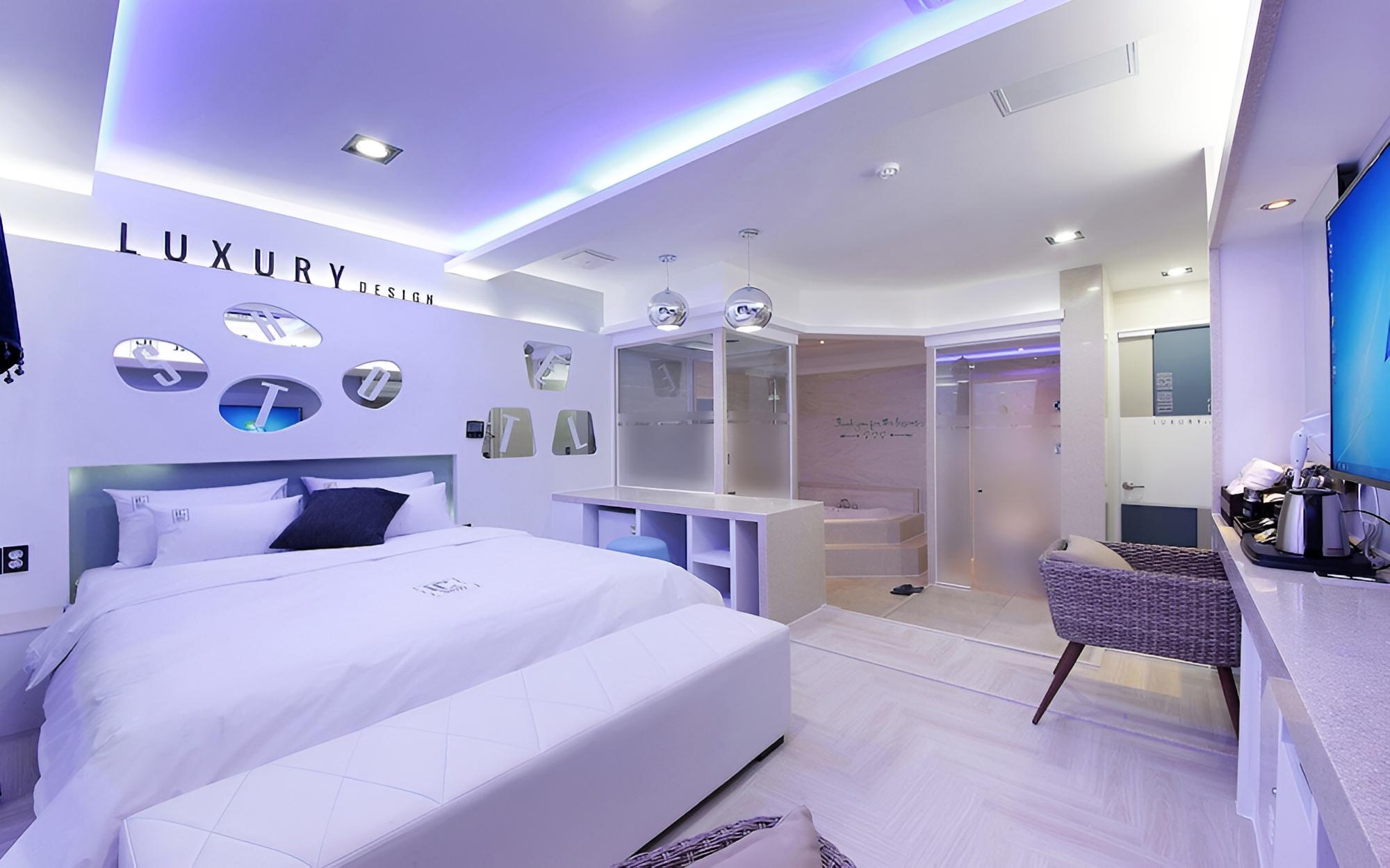 Room (VIP) - Photo 20