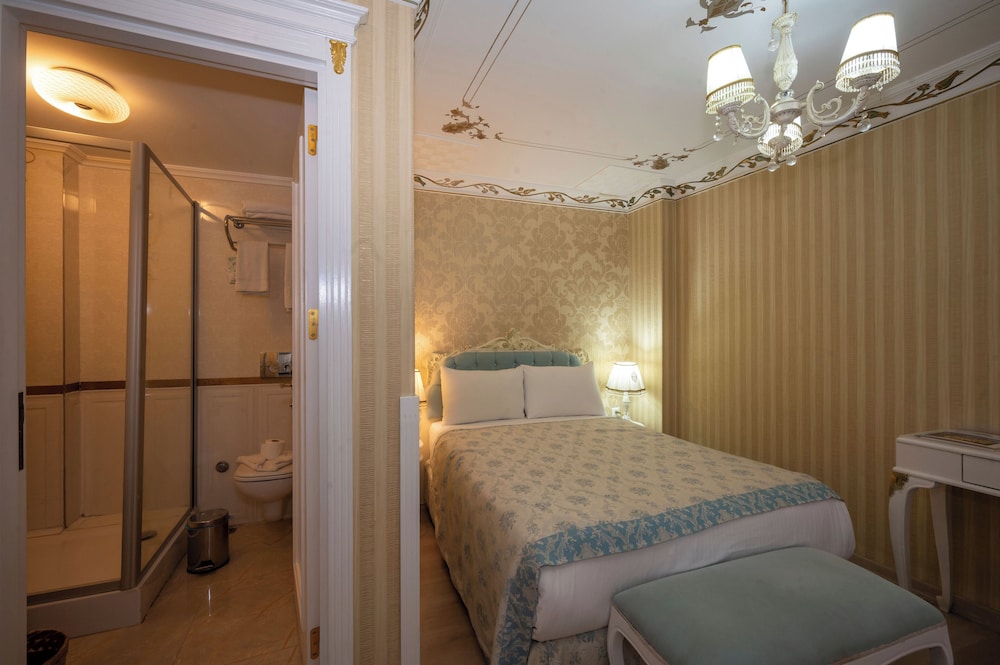 Economy Double Room photo 1