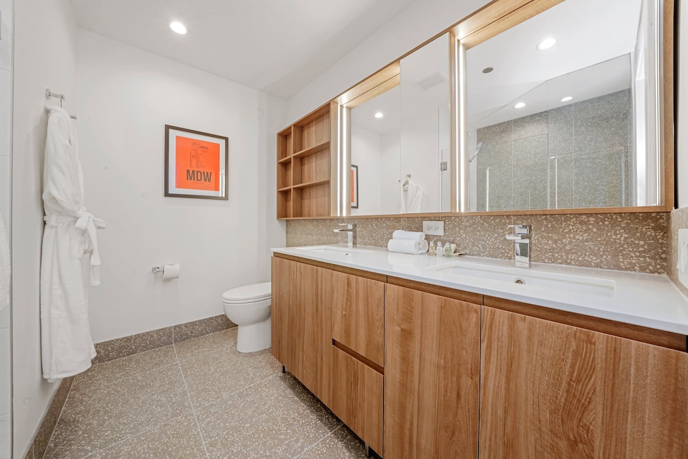 Deluxe Suite, 2 Bedrooms - Photo 4