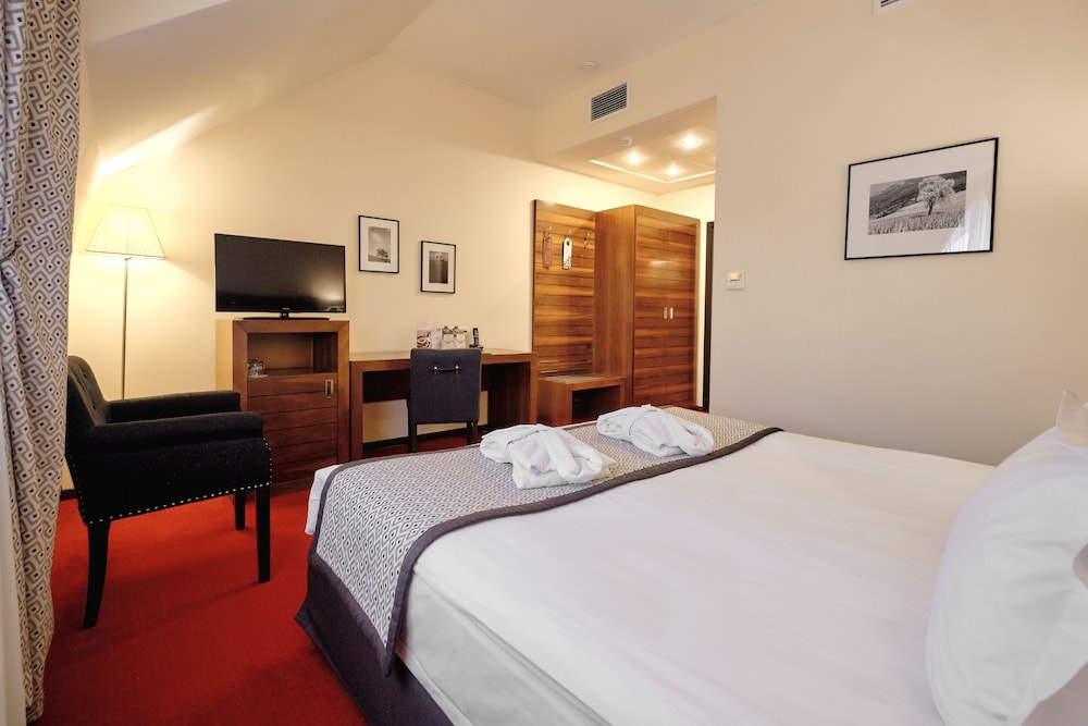 Standard Double Or Twin Room photo 2