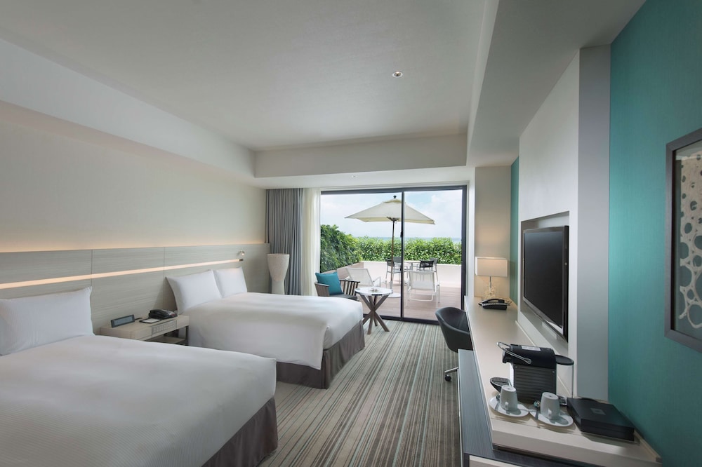 Twin Executive Room with Ocean View & Terrace