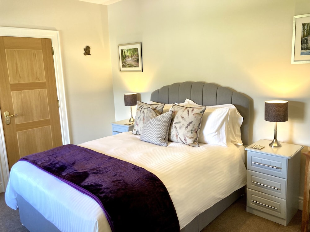 Double Room, Ensuite, Mountain View (Binnian) photo 2
