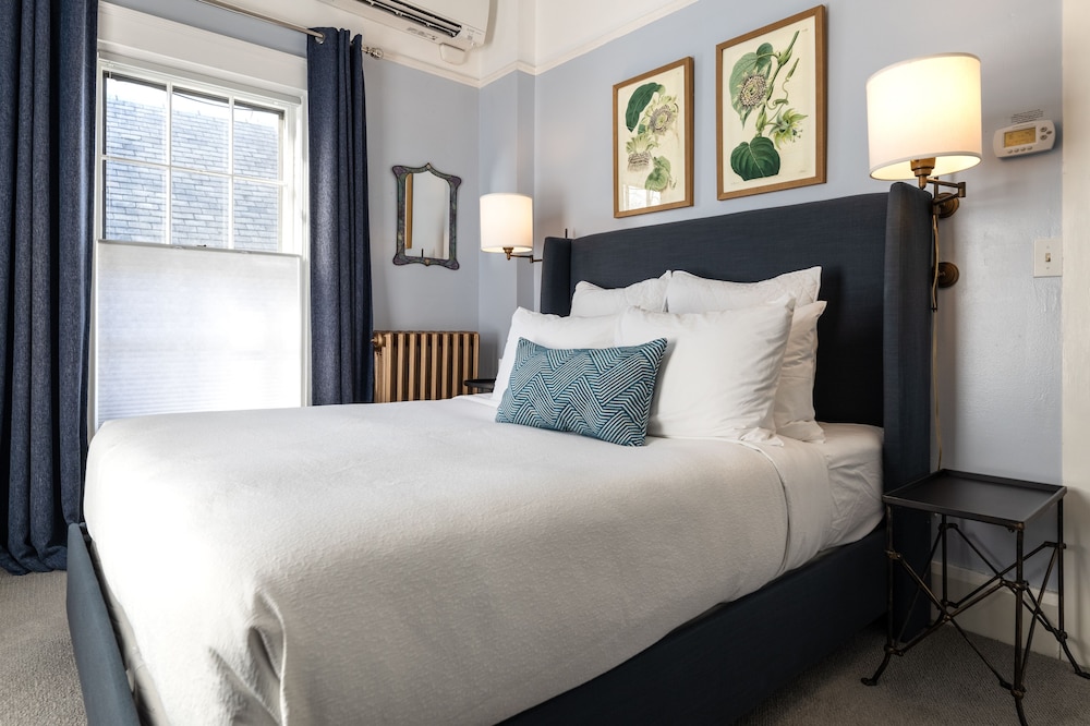 Standard Double Room, 1 Queen Bed, Non Smoking (4) photo 3