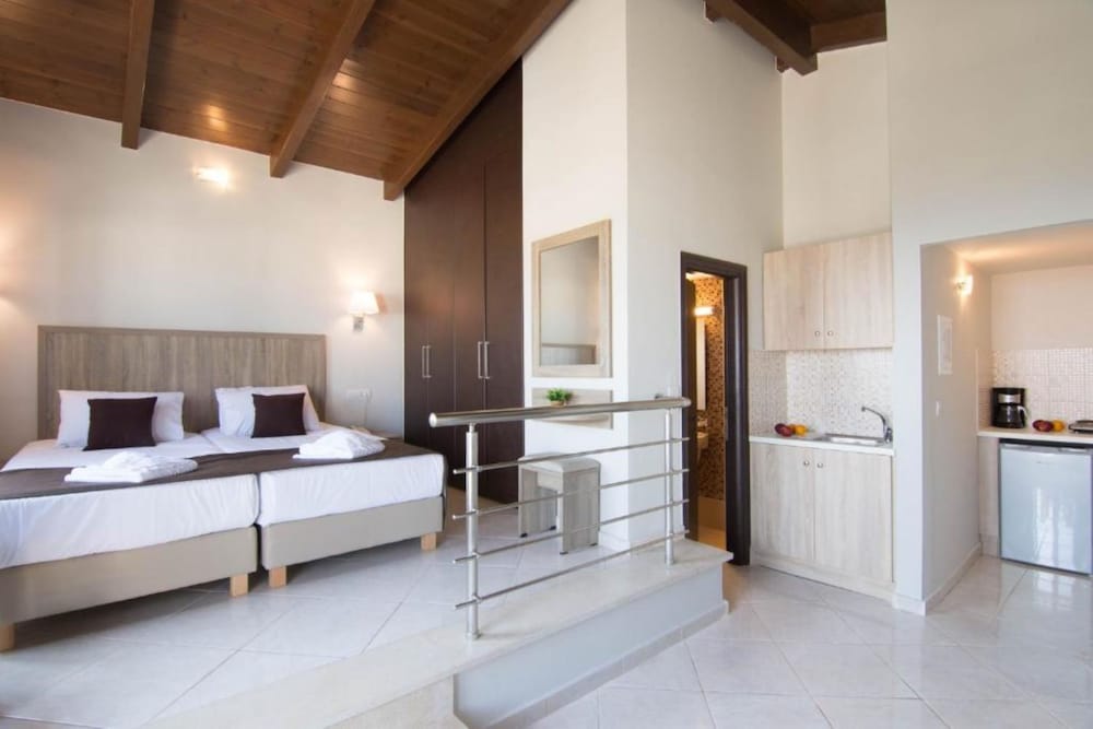 Triple Room, 1 Bedroom, Resort View photo 2