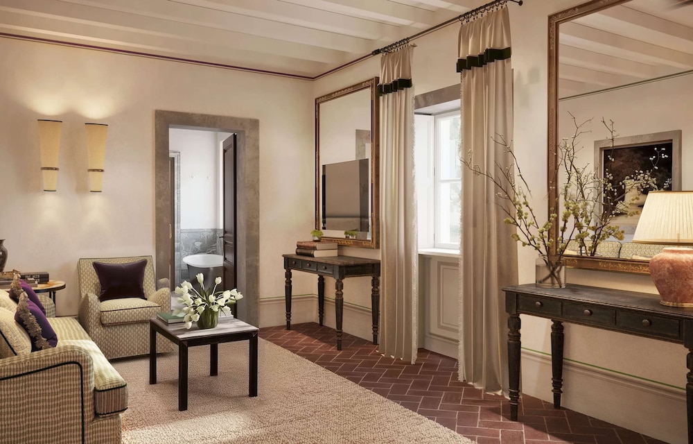 Suite (Monastery) photo 3