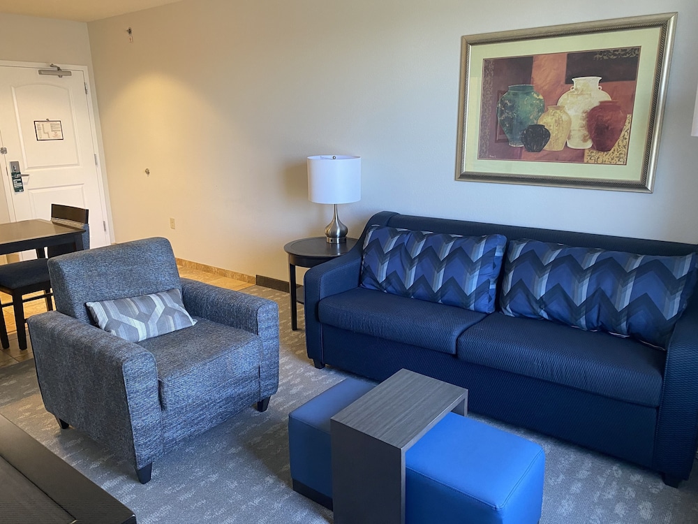 Suite, 2 Queen Beds - Photo 5
