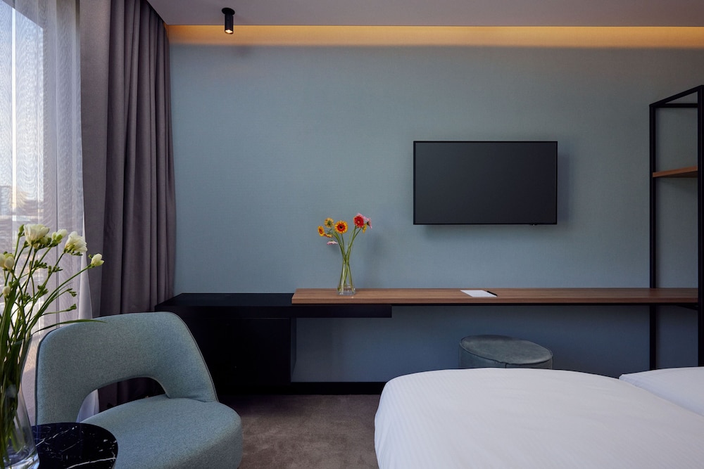 Standard Double Room, 1 King Bed, Non Smoking photo 3