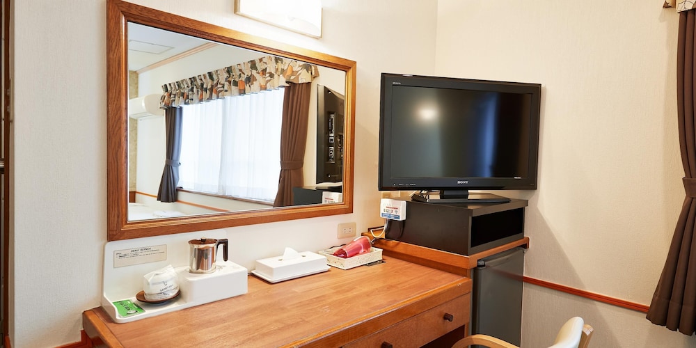 Twin Room, 2 Double Beds, Smoking - Photo 4
