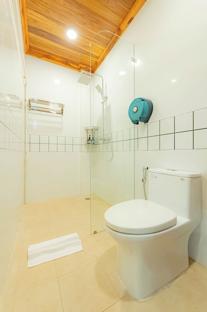 Standard Twin Room - Photo 3