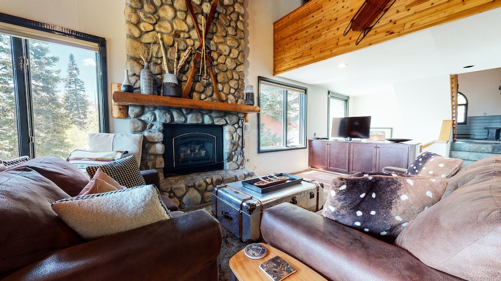 Condo, 4 Bedrooms