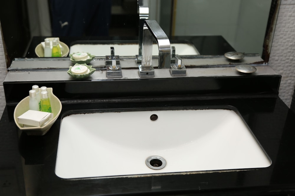 Boss Suites Nana Hotel — photo 118