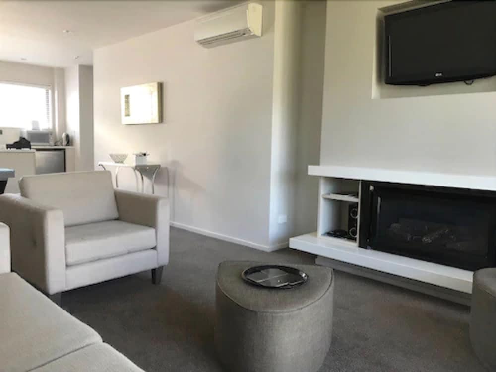 Mt Isobel Suite photo 1
