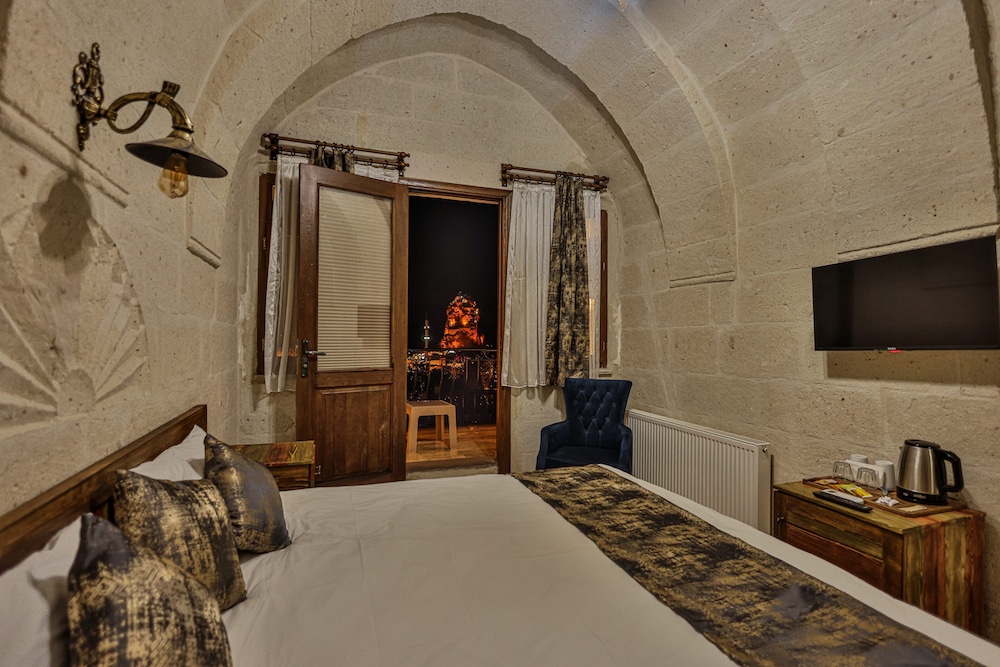 Panoramic Room