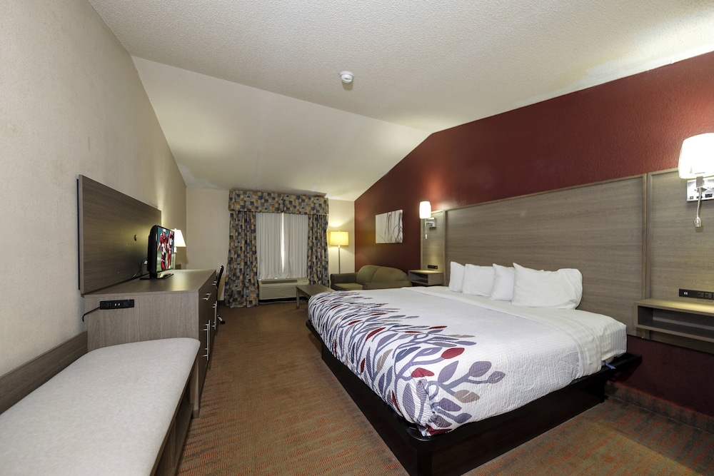 Superior Room, 1 King Bed, Non Smoking - Photo 3