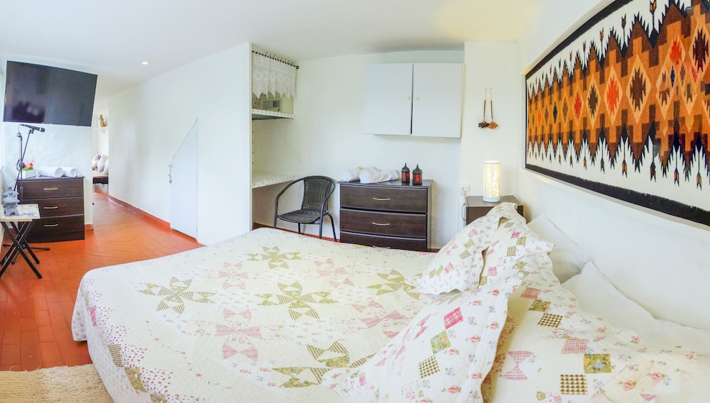 Superior Suite, 1 Double Bed, Valley View photo 1