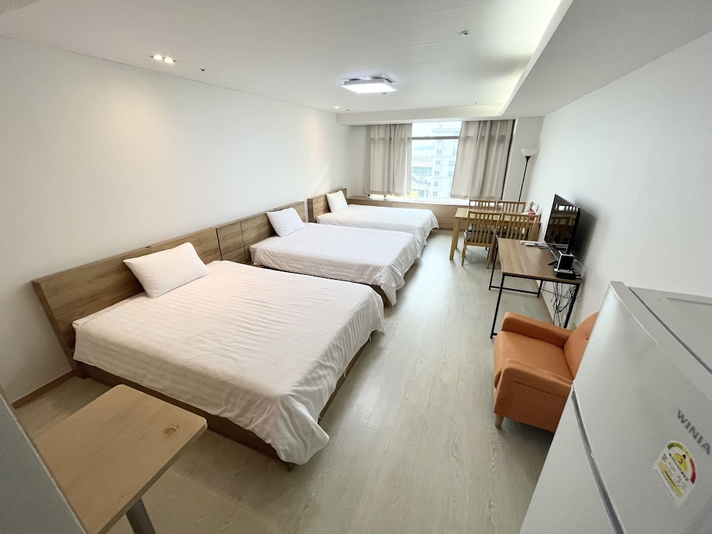 Premium Triple Room, Partial Sea View photo 1
