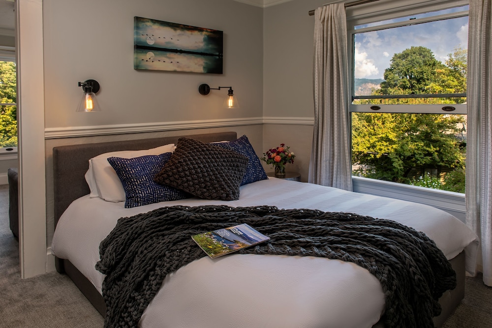 Rose Suite photo 1