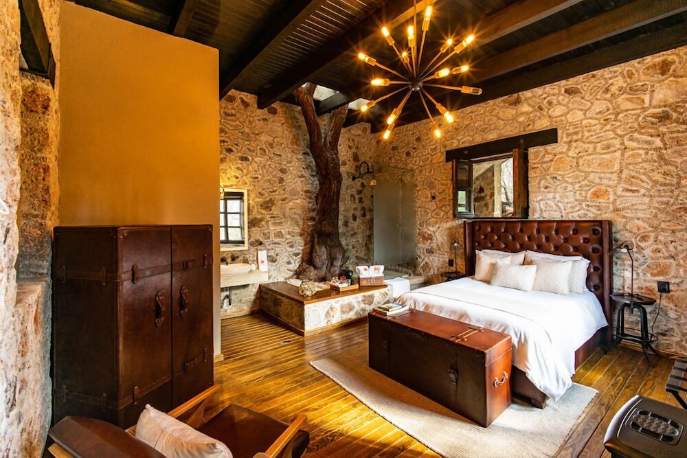 Romantic Room, 1 Queen Bed photo 2