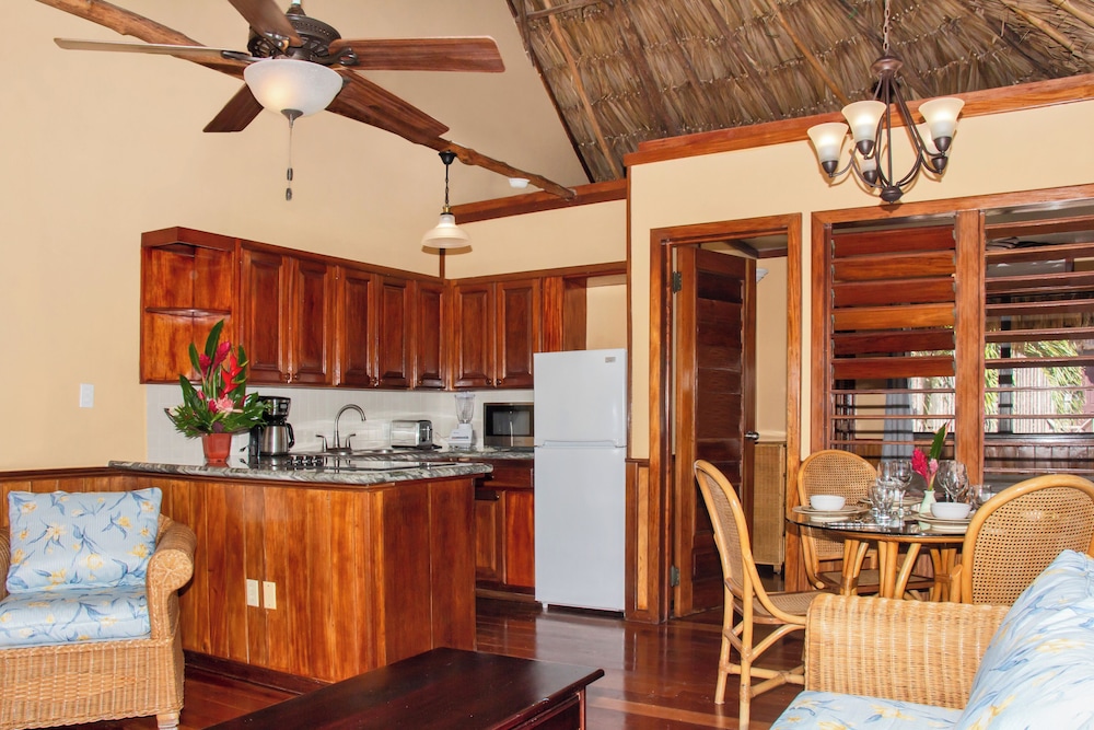 Exclusive Single Room, 1 Bedroom, Ensuite, Sea View (Beach Front 2nd Floor) photo 1