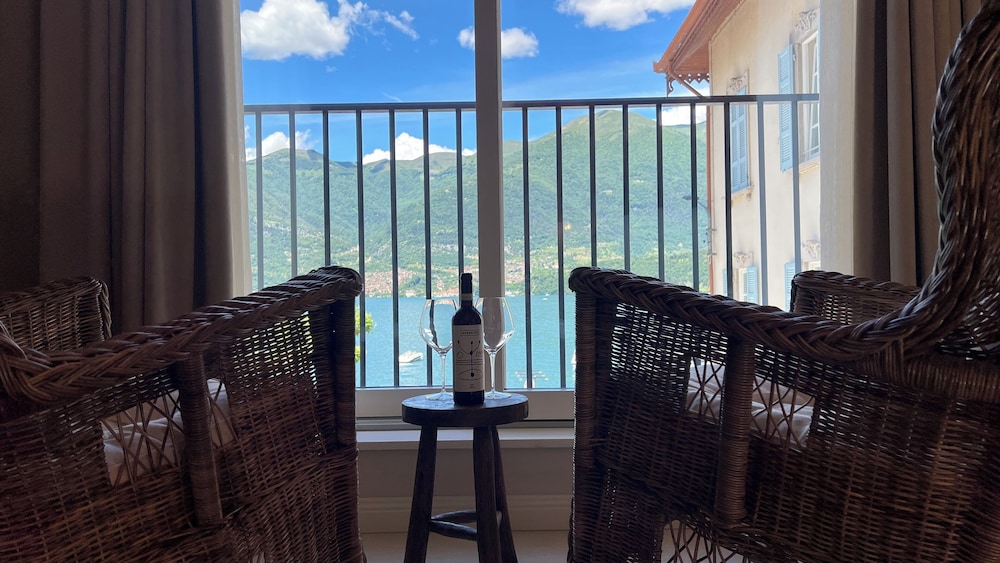 Premium Room, 1 King Bed with Sofa bed, Lake View