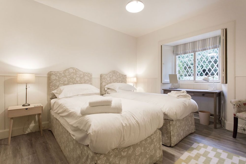 House, 3 Bedrooms photo 2