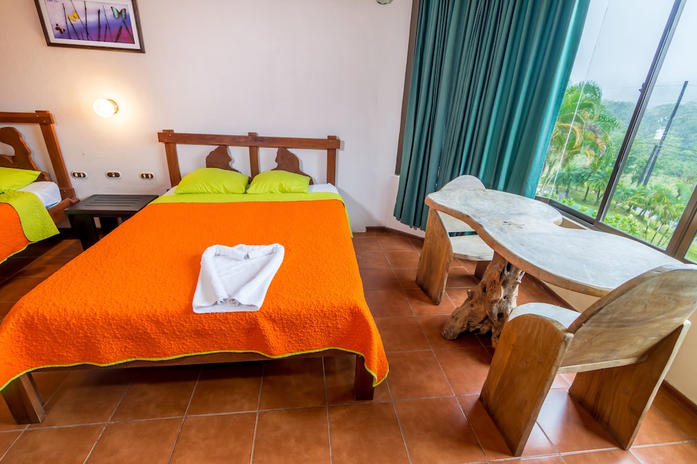 Deluxe Double Room, 2 Queen Beds