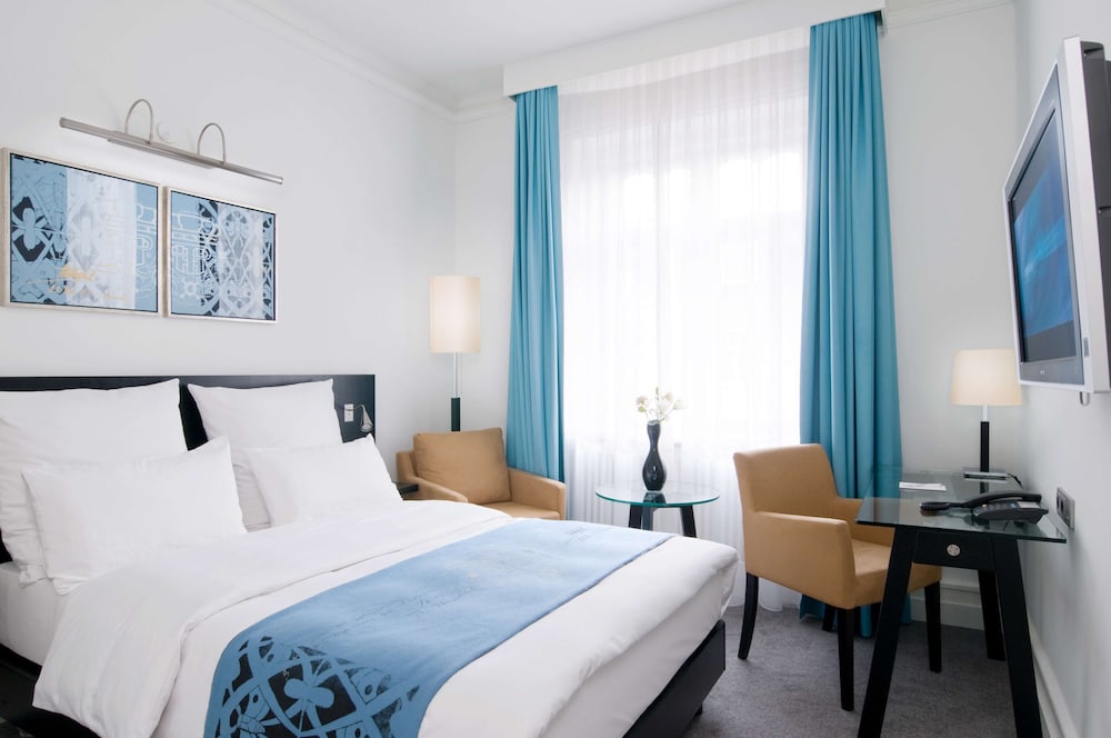 Superior Double Room, 1 King Bed - Photo 1