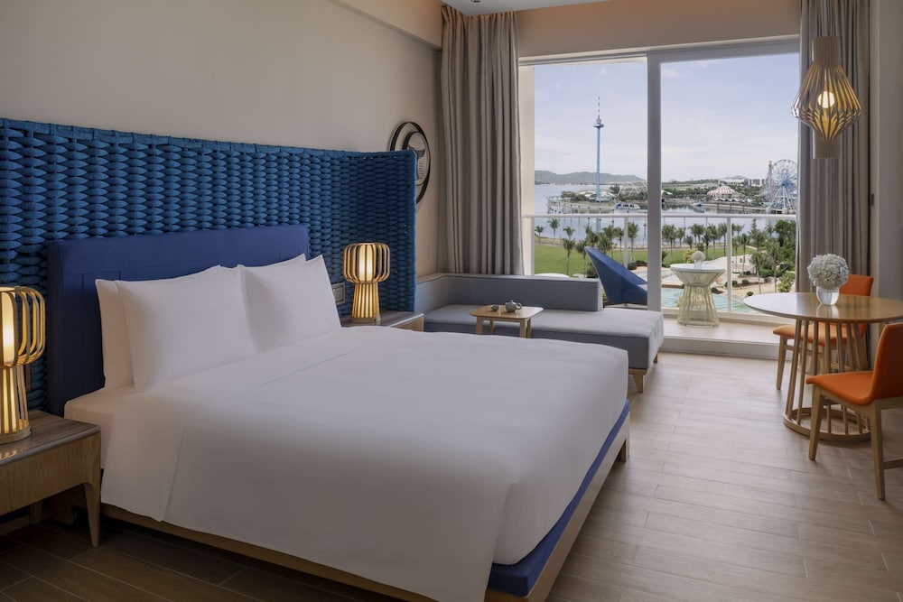 1 KING BED - Photo 1