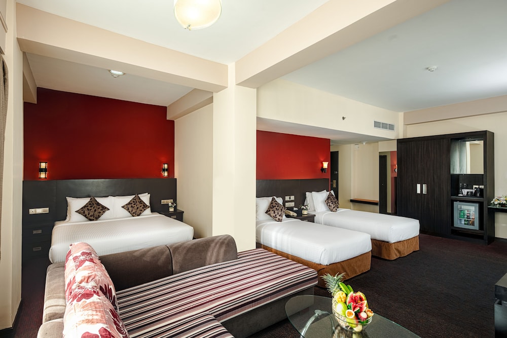 Room (Suite)