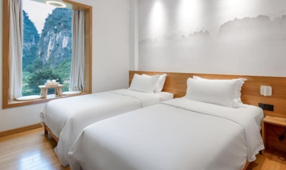 Deluxe Twin Room photo 1