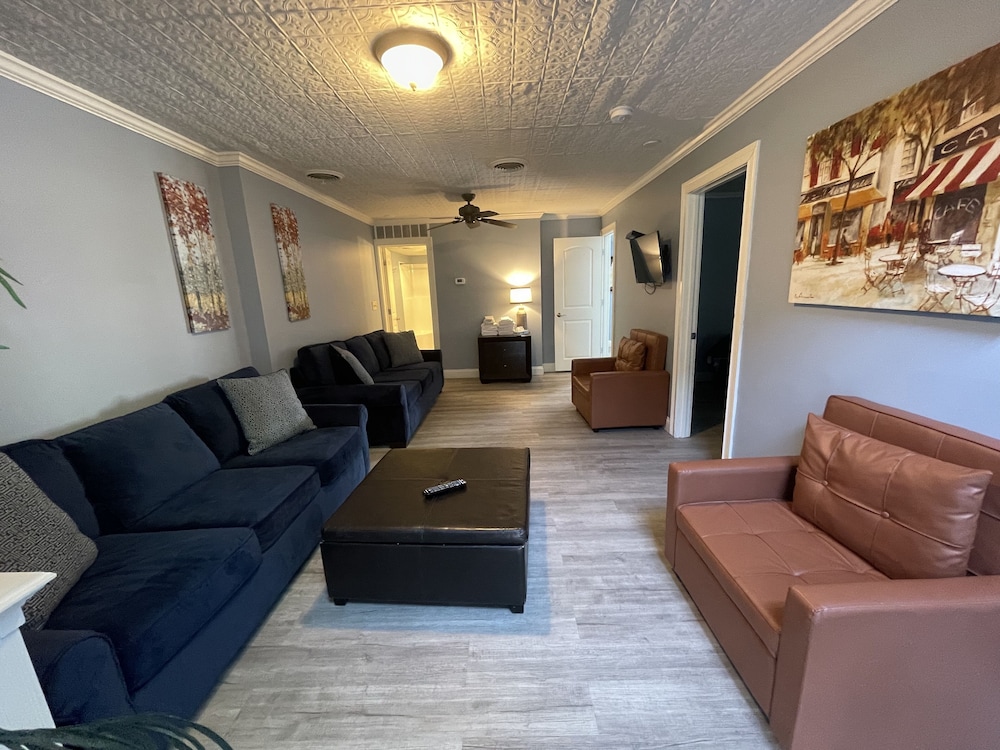 Elite Suite, 2 Bedrooms, 2 Bathrooms, Garden Area photo 1
