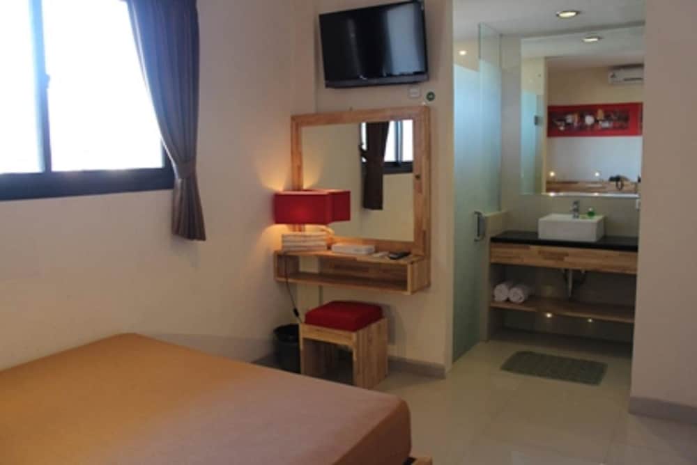 Deluxe Double Room photo 3