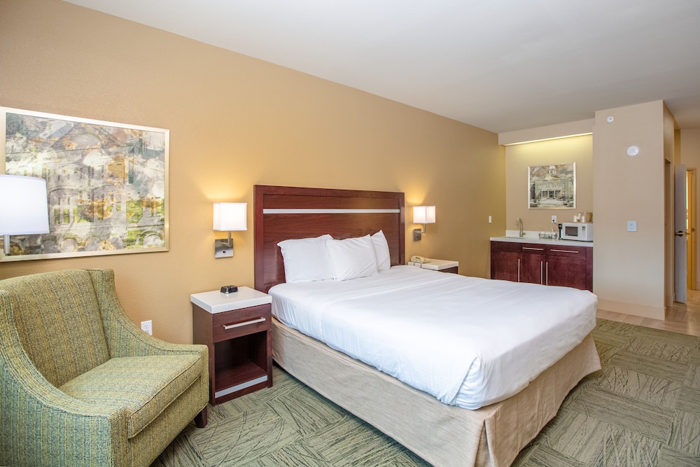 Superior Room, 1 King Bed - Photo 1
