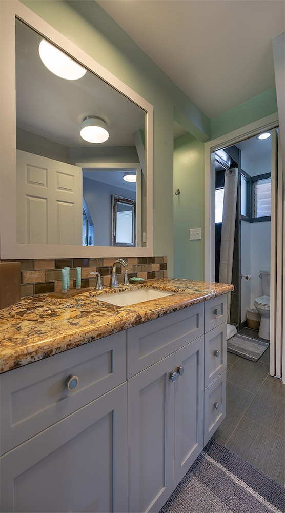 Beach House Suite (2nd Floor, Stair Access Only)