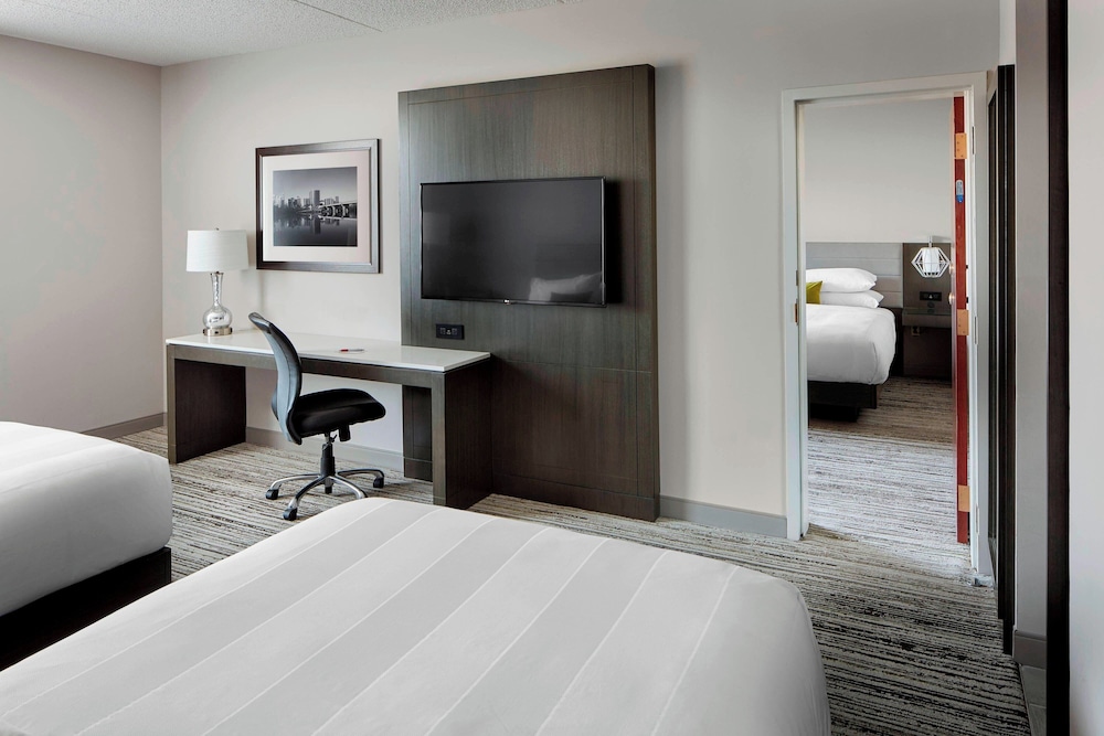 Room, 1 King Bed - Photo 3