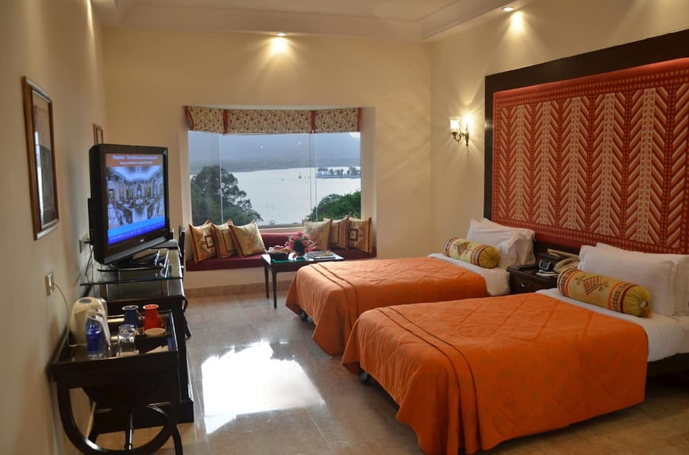 Twin Room, Lake View - Photo 4
