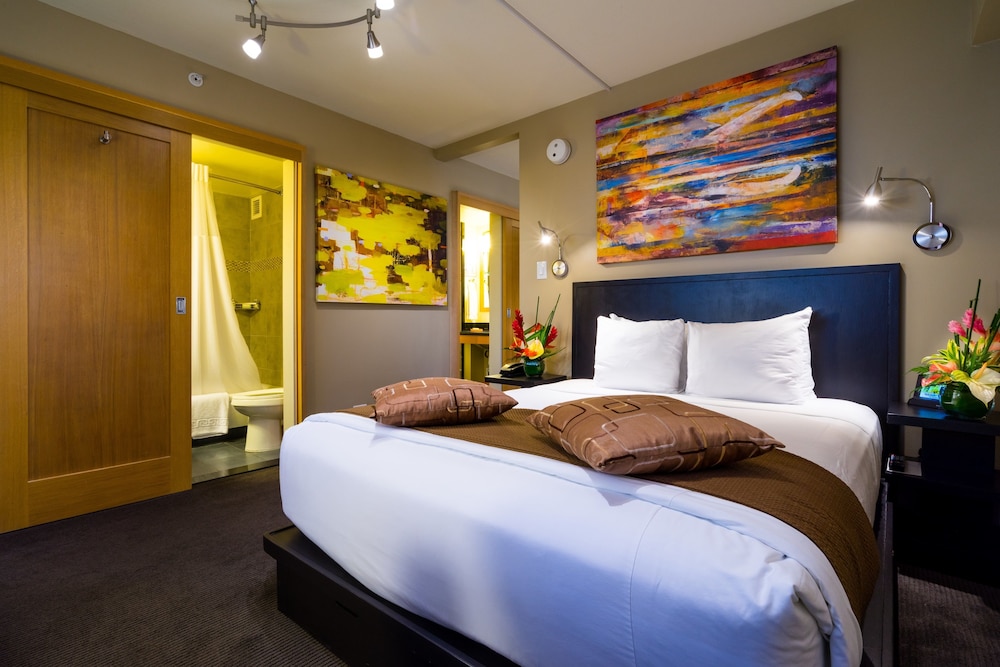 Lifestyle Family Suite, 2 Queen Beds, City View - Photo 7