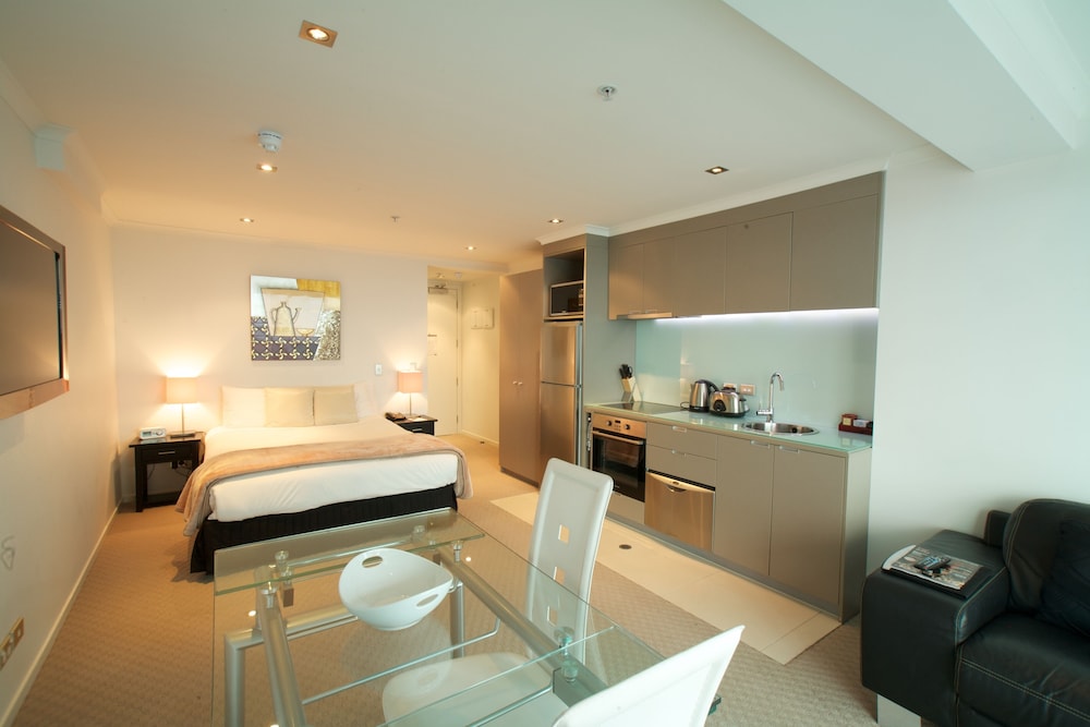 Studio Apartment photo 2