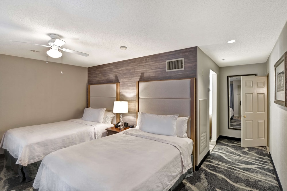 Suite, Multiple Bedrooms photo 3
