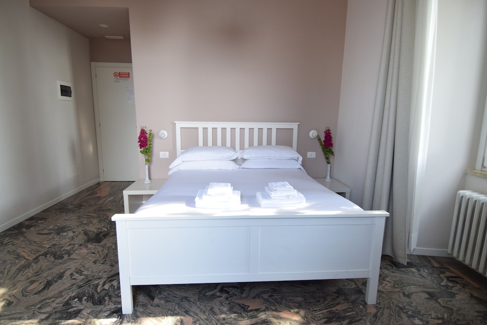 Queen double room