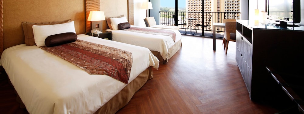 Twin Room, Ocean View (Infinity Tower)