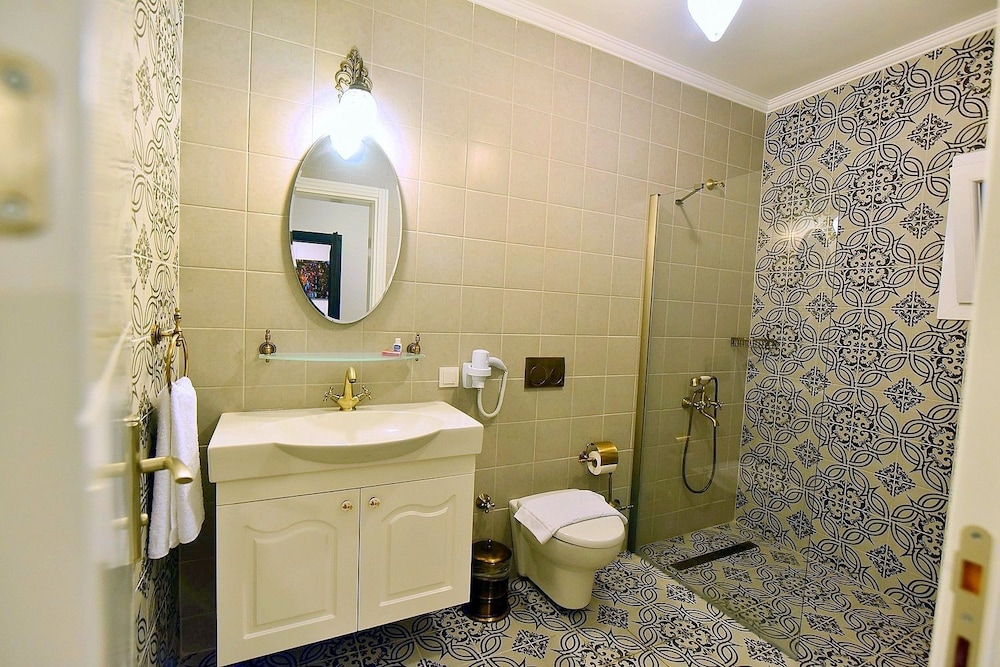 Design Triple Room, Partial Sea View photo 2